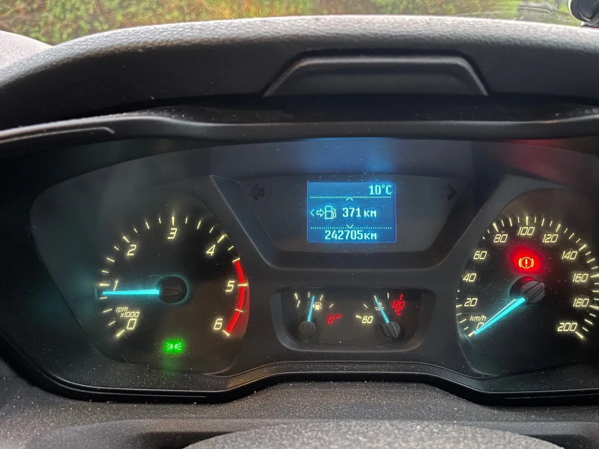 Ford Transit 2015 - Image 1