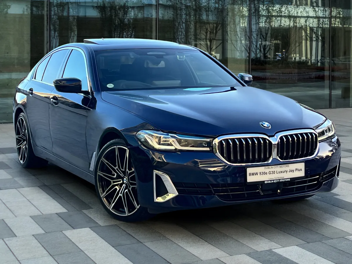 BMW 530e G30 LCI Luxury Joy Plus *Sunroof* - Image 1