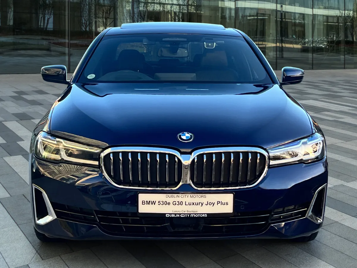 BMW 530e G30 LCI Luxury Joy Plus *Sunroof* - Image 2