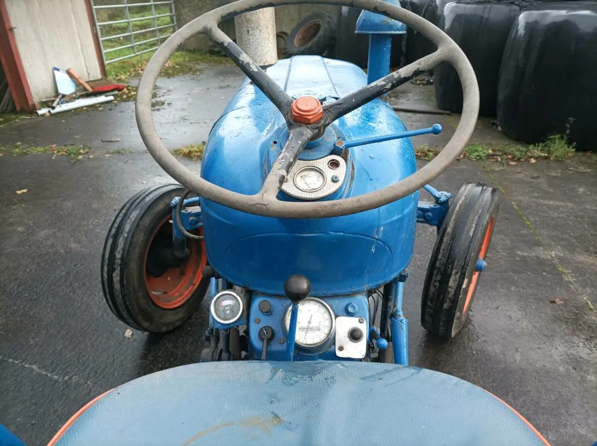 Fordson Dexta live drive - Image 4
