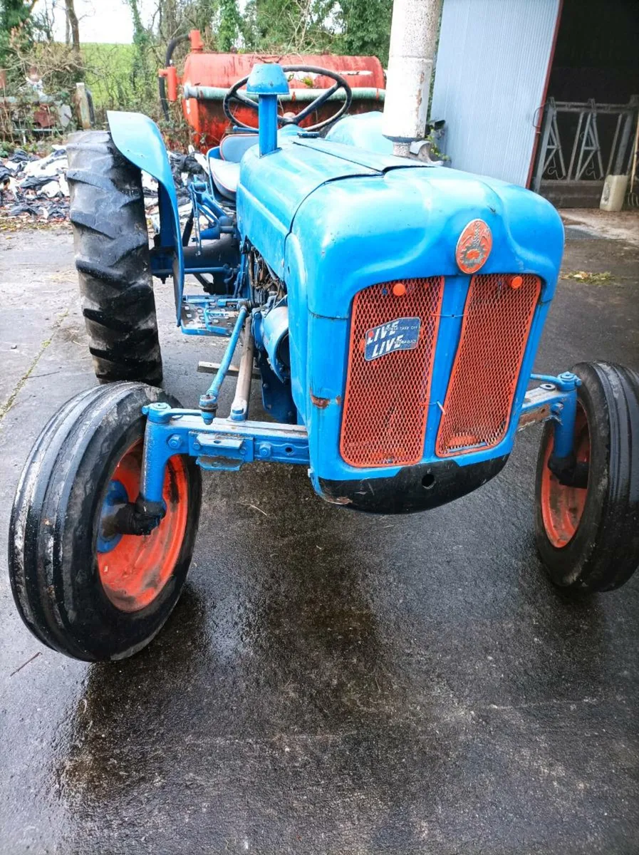 Fordson Dexta live drive - Image 3
