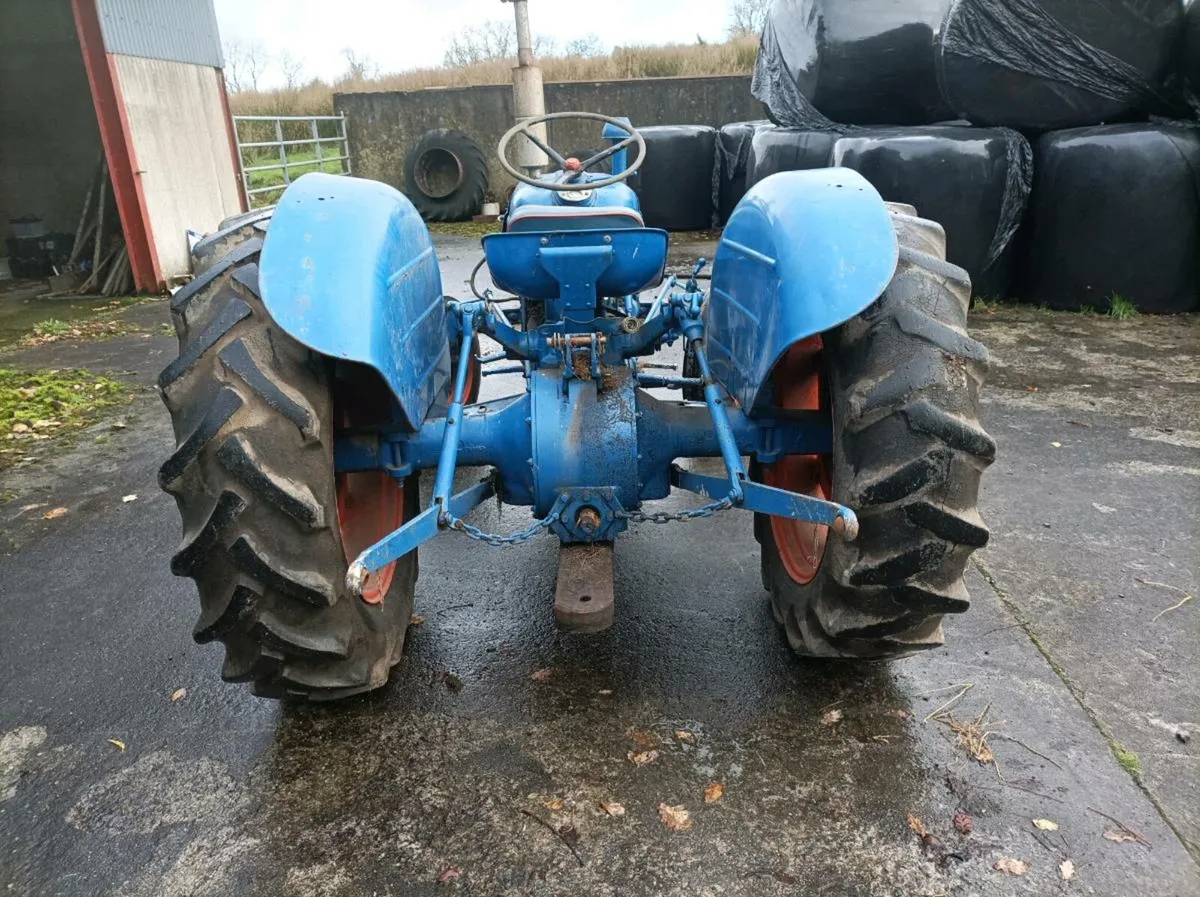 Fordson Dexta live drive - Image 2