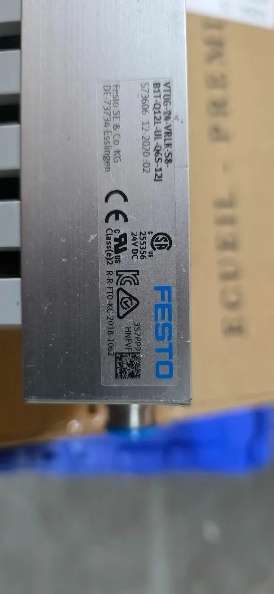 Festo Manifold and 12 Valves - Image 4