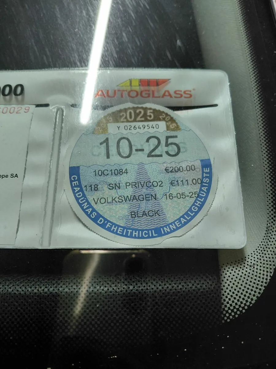 Volkswagen Passat 2010 - Image 4