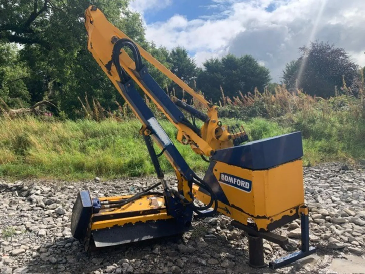 BOMFORD KESTREL FLAIL HEDGER - Image 1