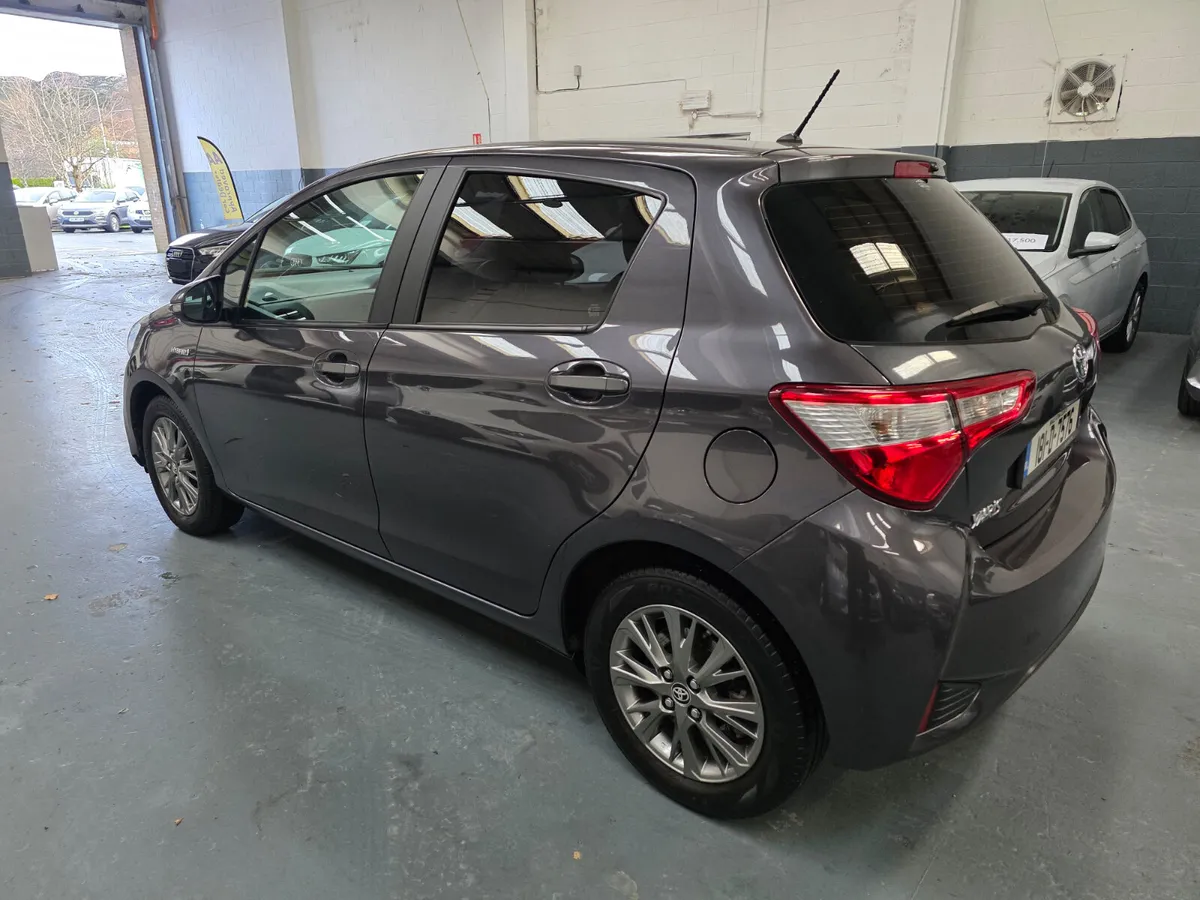 2018 Toyota Yaris Hybrid Irish Car - Image 4