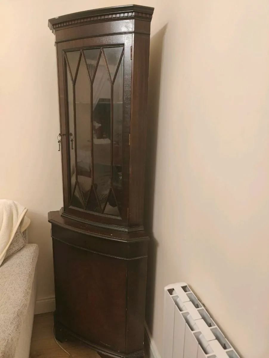 Corner piece - Image 1