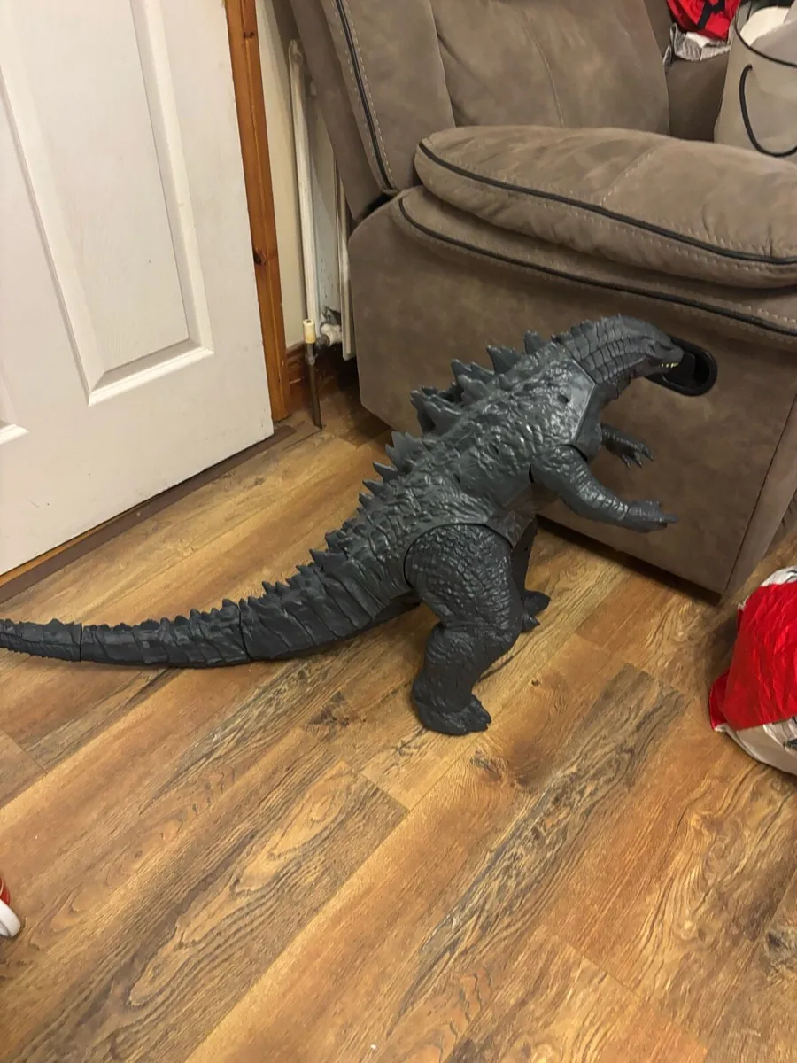 Very large Godzilla toy - Image 2