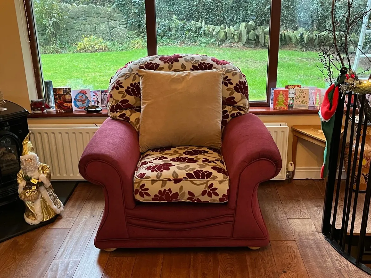 3:2:1 Sofa and armchair set - Image 1