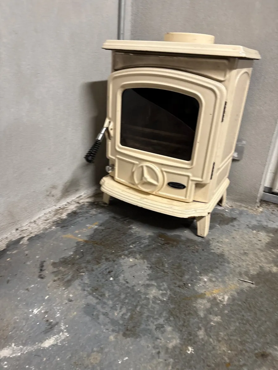 Cream Stanley Oisin Eco multi-fuel stove - Image 1