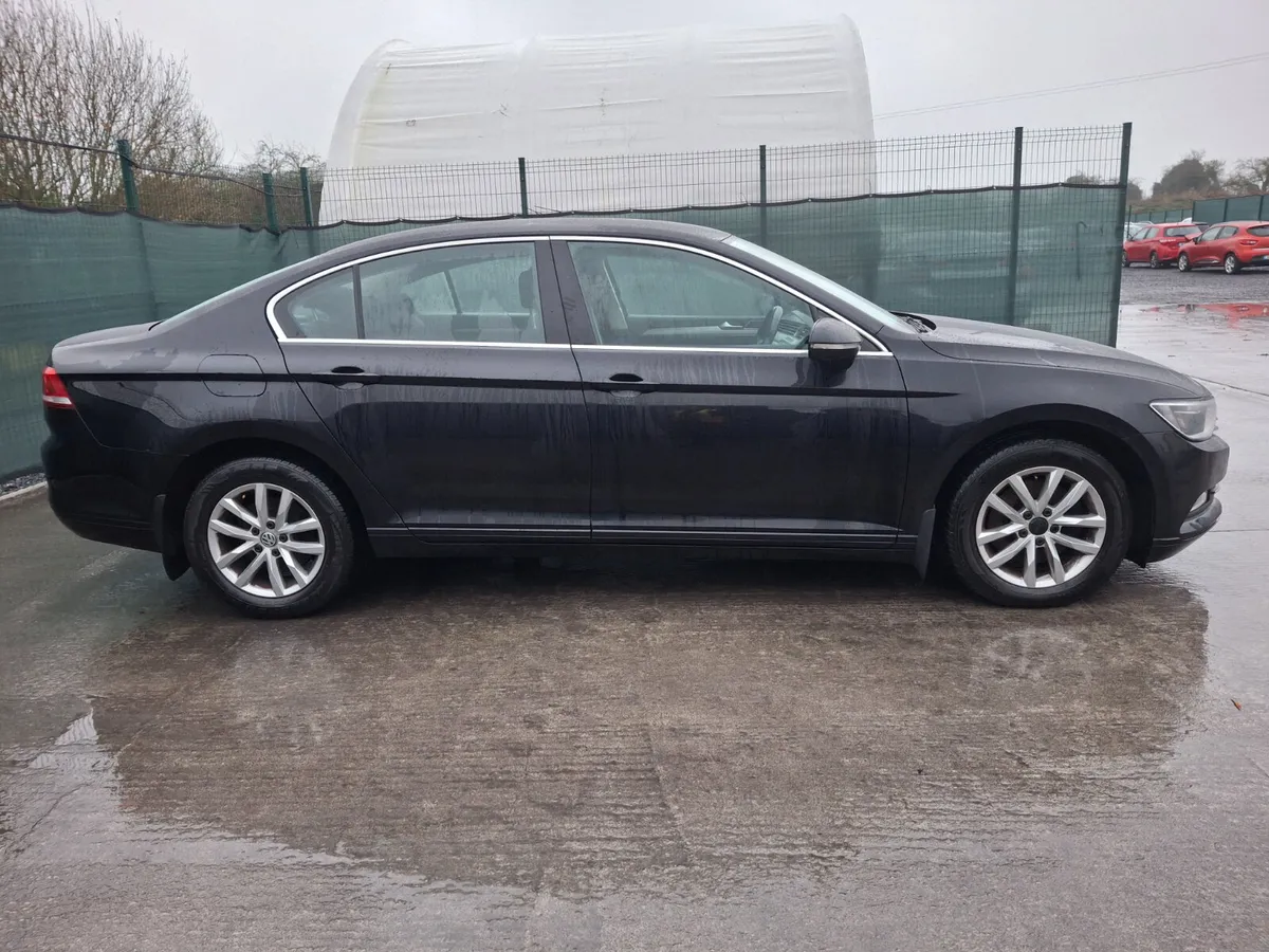 2015 Volkswagen Passat  Comfortline  Tdi - Image 4