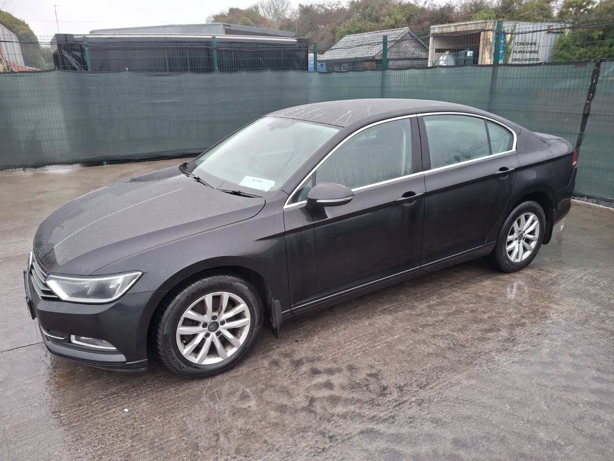 2015 Volkswagen Passat  Comfortline  Tdi - Image 2