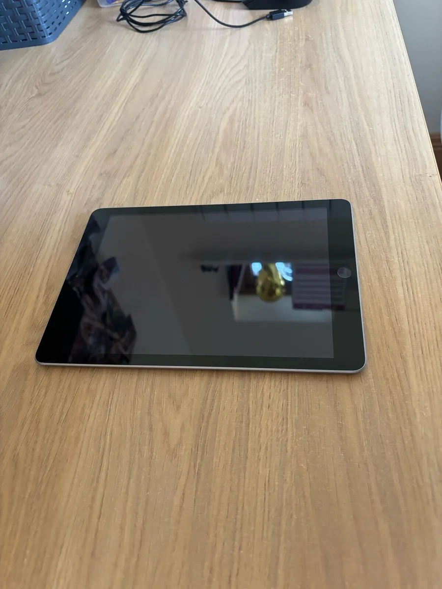 ipad 5th gen - Image 4