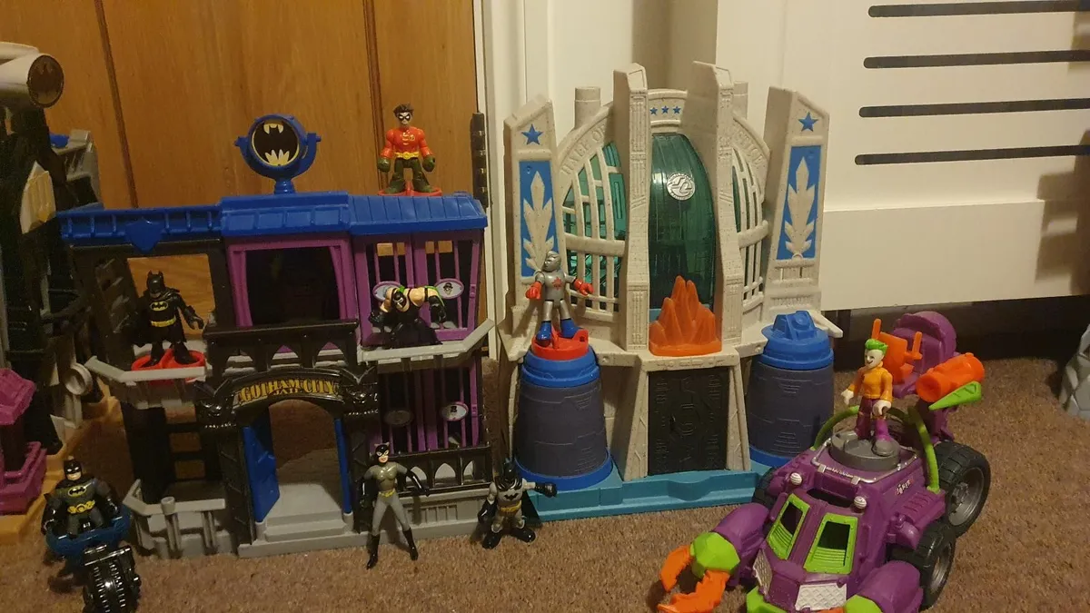 Imaginex Batman Playsets, Vehicles and Figures - Image 3