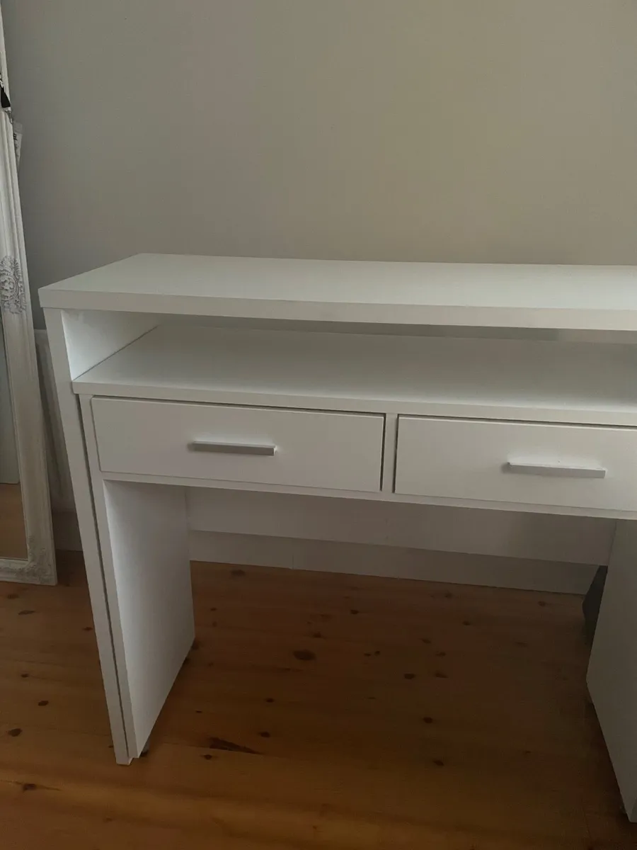 Vanity Dresser table - Image 2