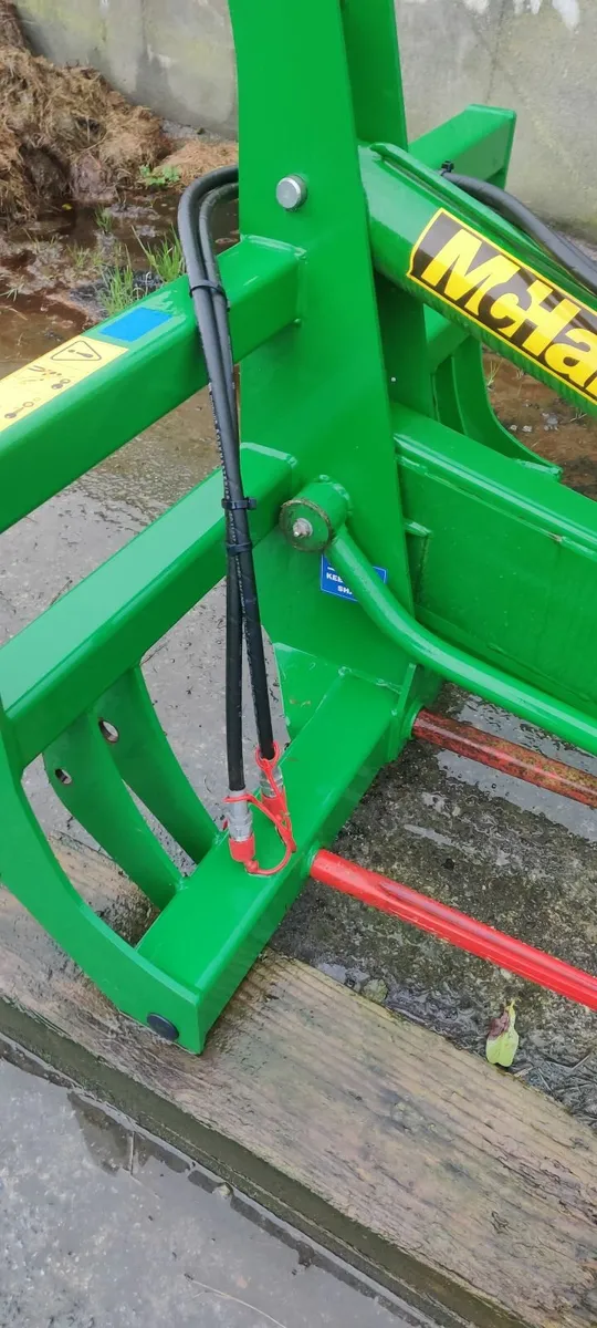 McHale Round Bale Splitter - Image 3