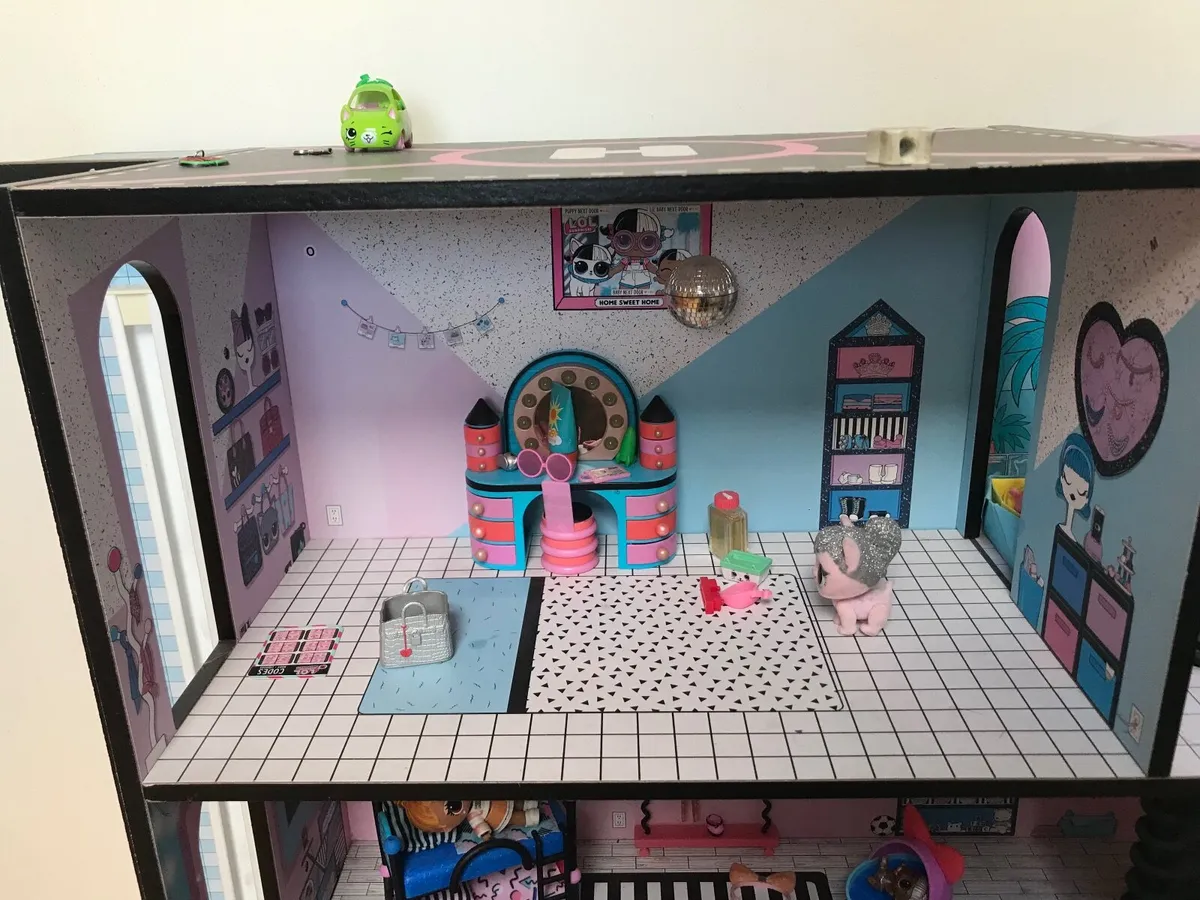 LOL Surprise Playhouse Toy - Image 2