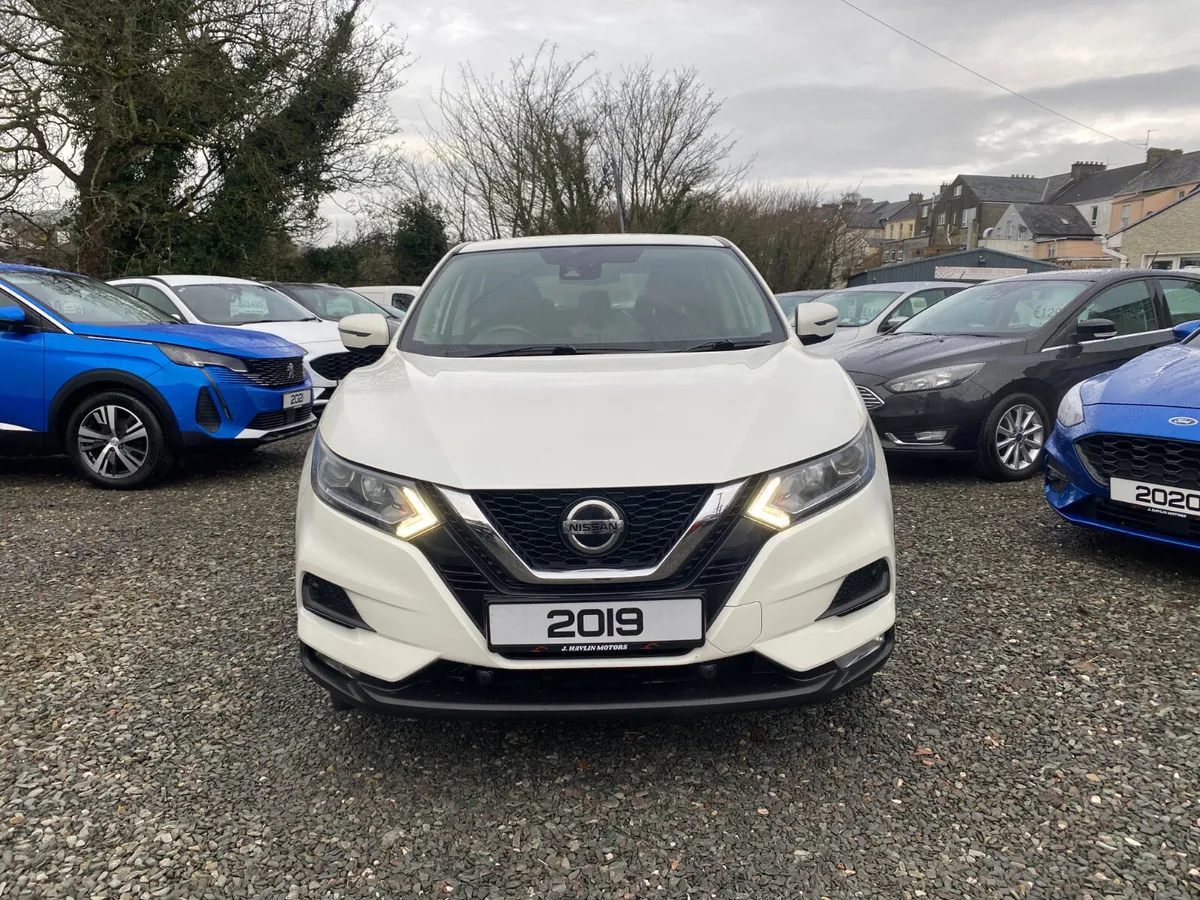 Mar 2019 Nissan Qashqai DCi Acenta Premium - Image 2