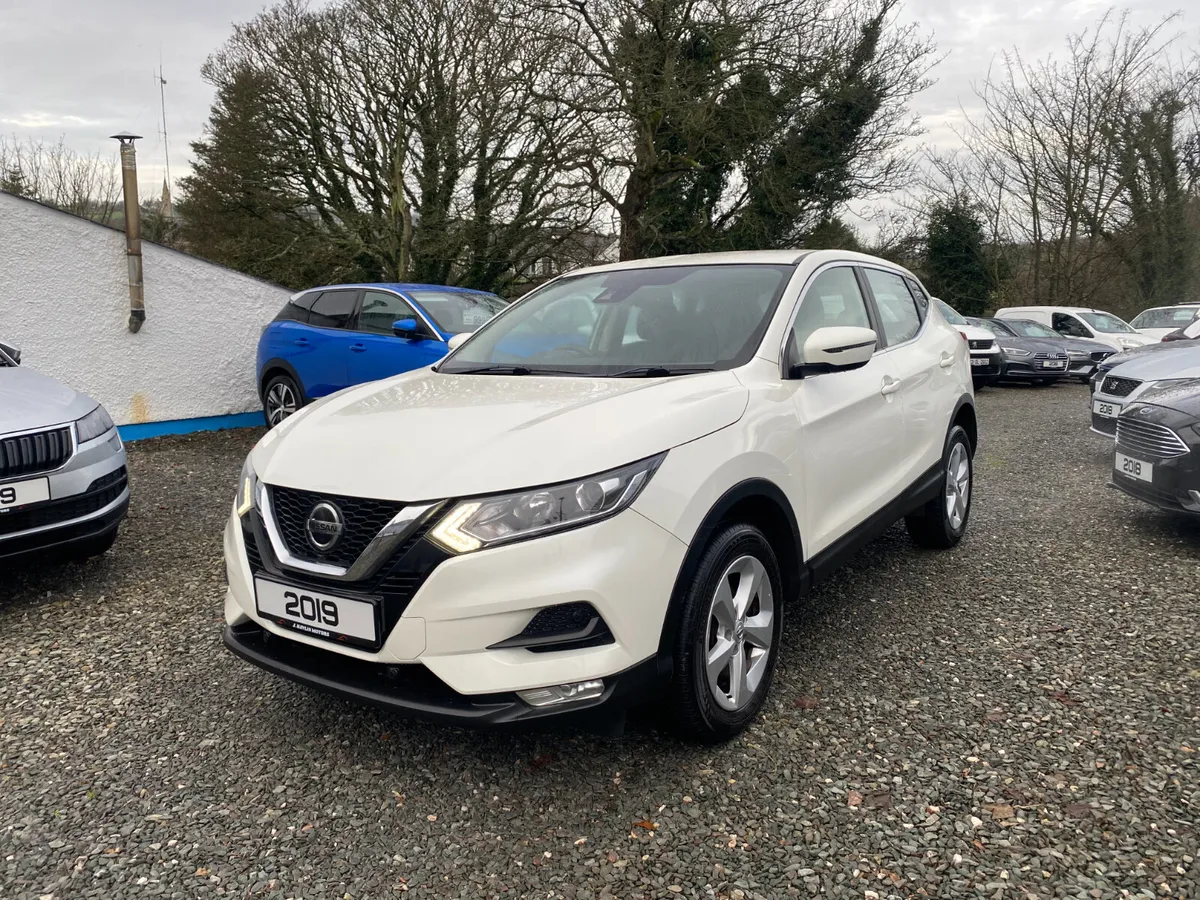 Mar 2019 Nissan Qashqai DCi Acenta Premium - Image 3