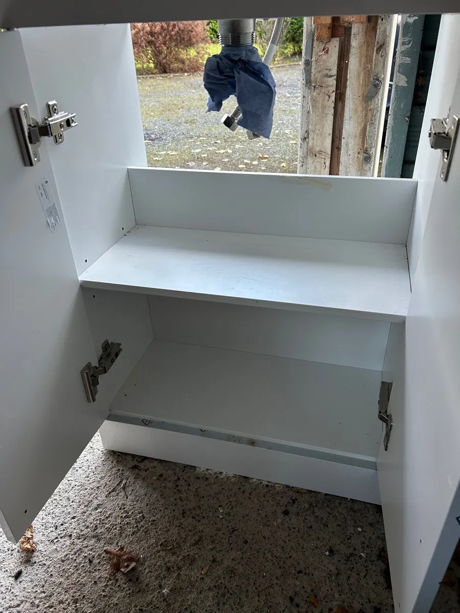 B&Q free standing sink unit - Image 4