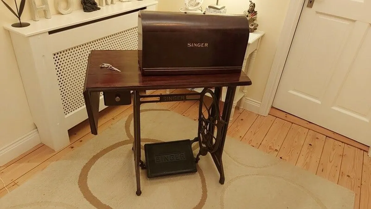 Singer sewing machine vintage - Image 1