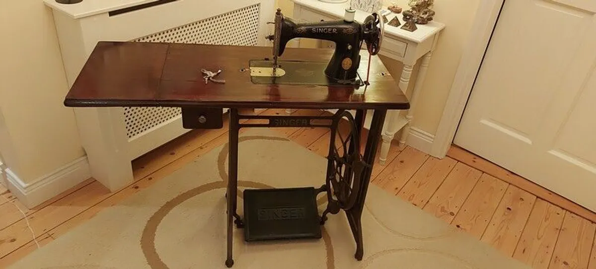 Singer sewing machine vintage - Image 4
