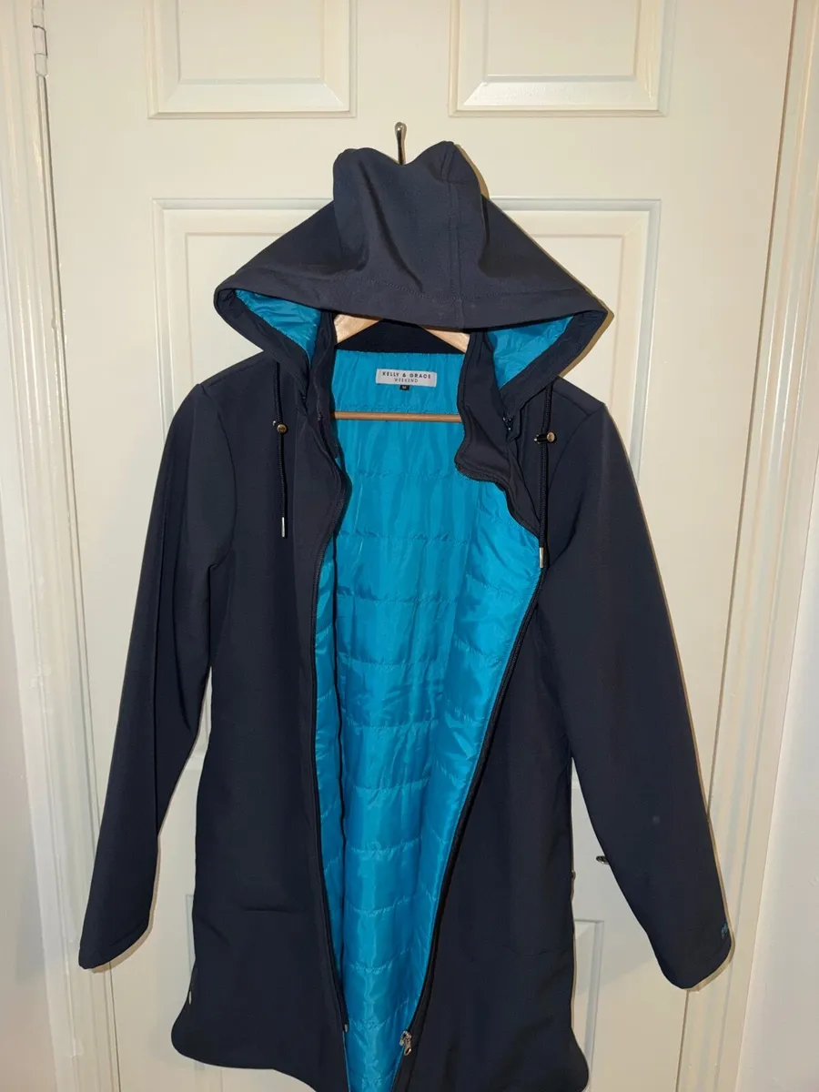 Carraig Donn Hooded Soft Shell Rain Jacket - Image 1