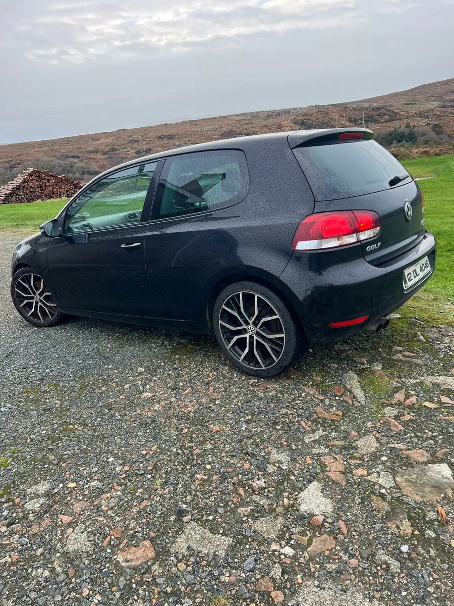 2012 VW GOLF - Image 2