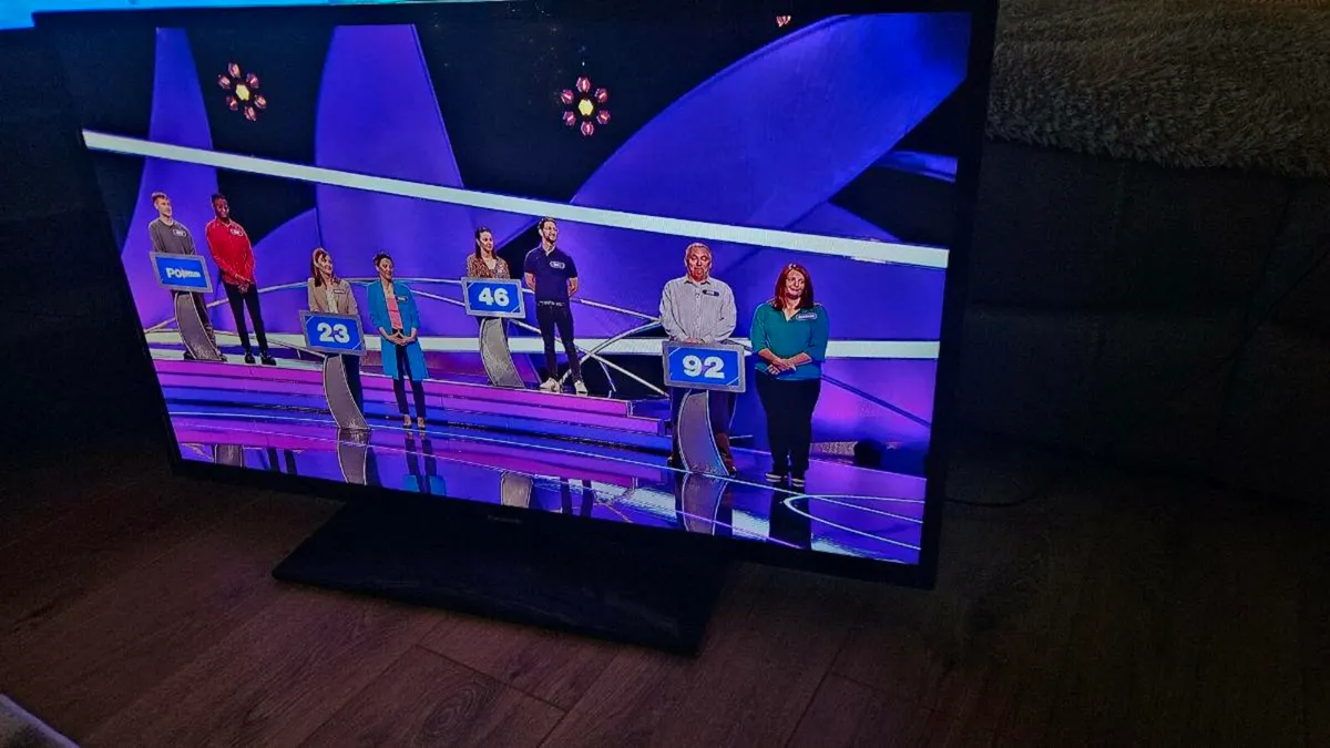 40 inch TV - Image 3