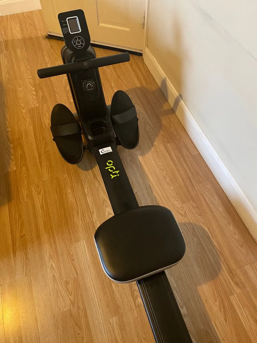 Rowing Machine - Image 1