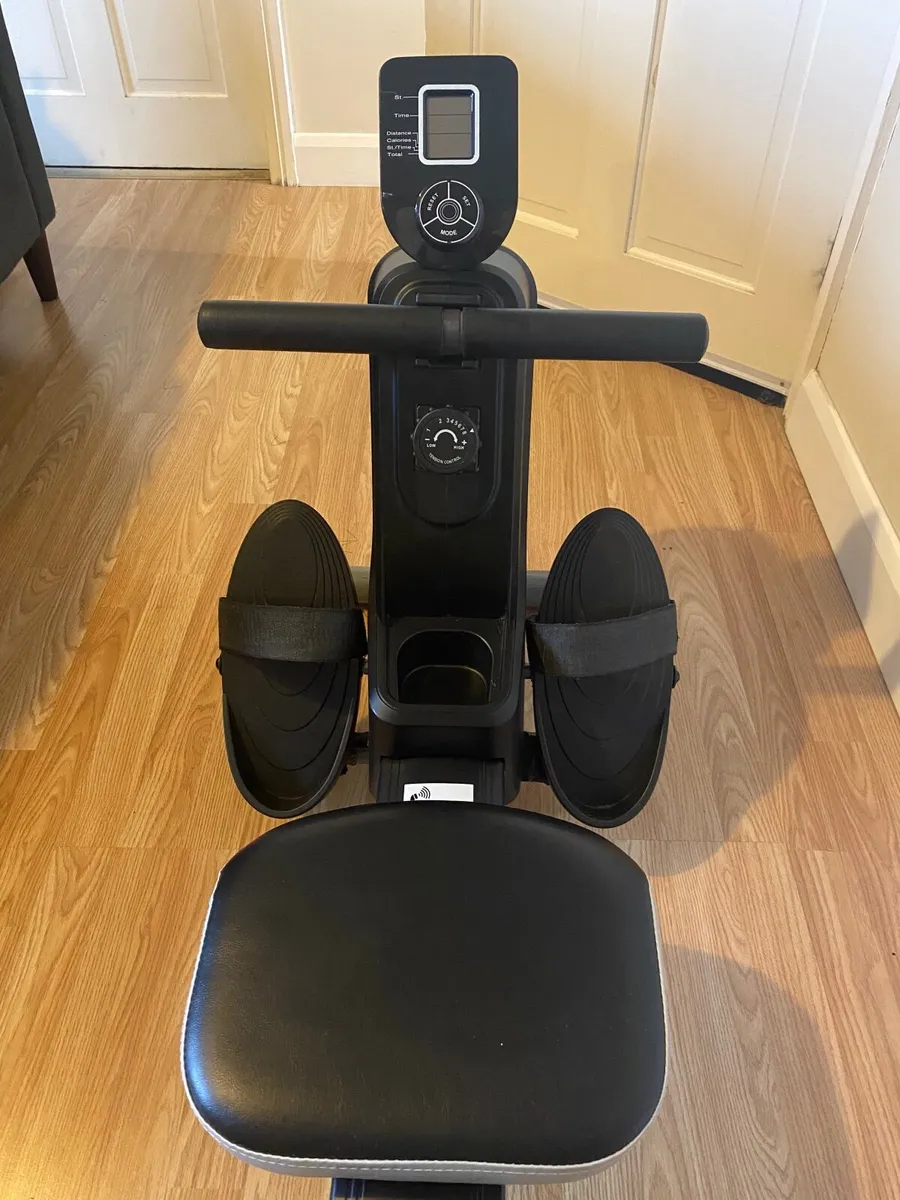 Rowing Machine - Image 3