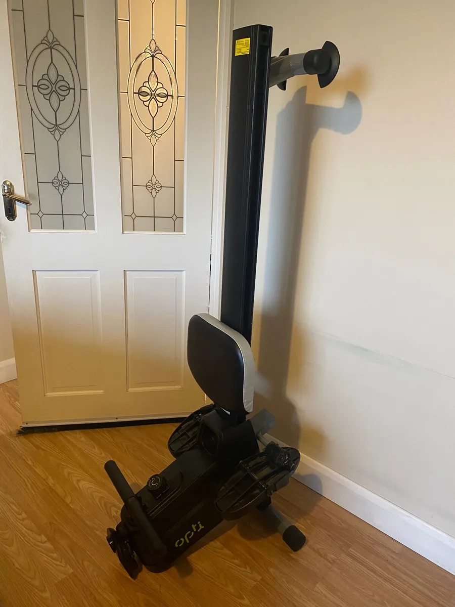 Rowing Machine - Image 4