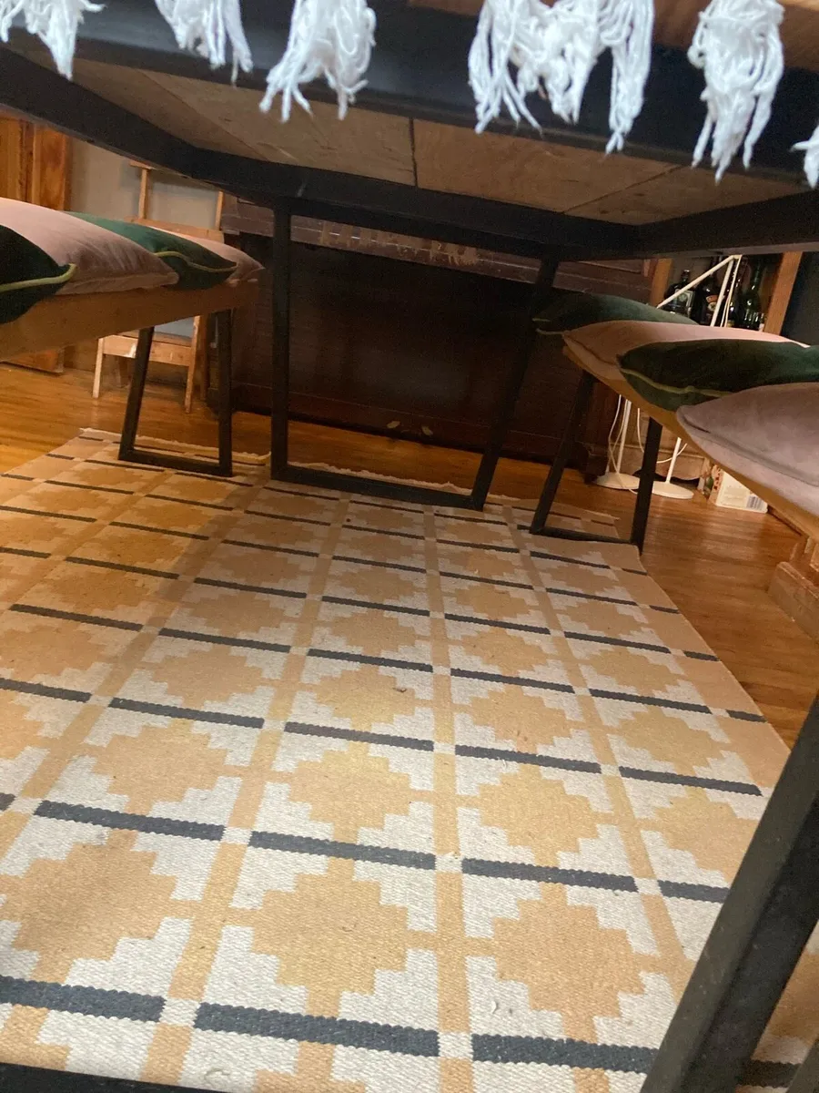 Dining table and seating benches - Image 3