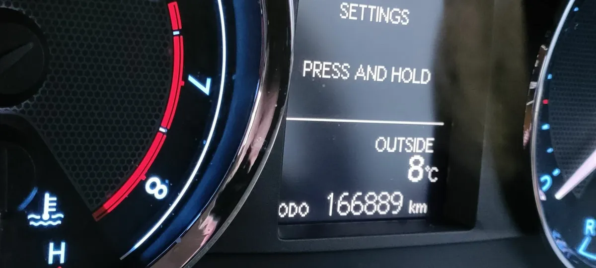 Toyota Corolla 2015 - Image 4