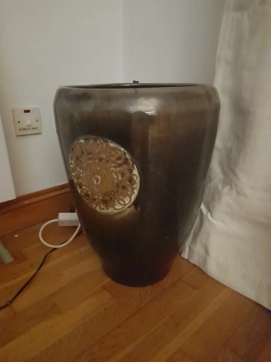 Vase /Urn