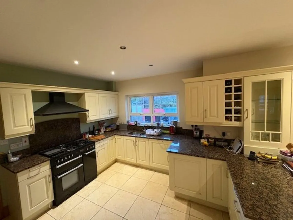 Oak kitchen - Image 2