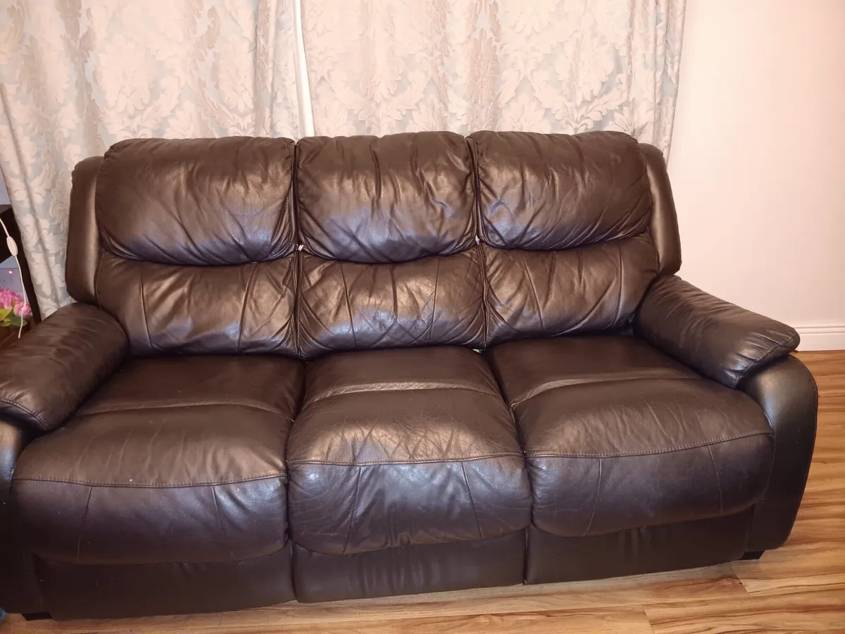 Couch and arm chair - Image 1