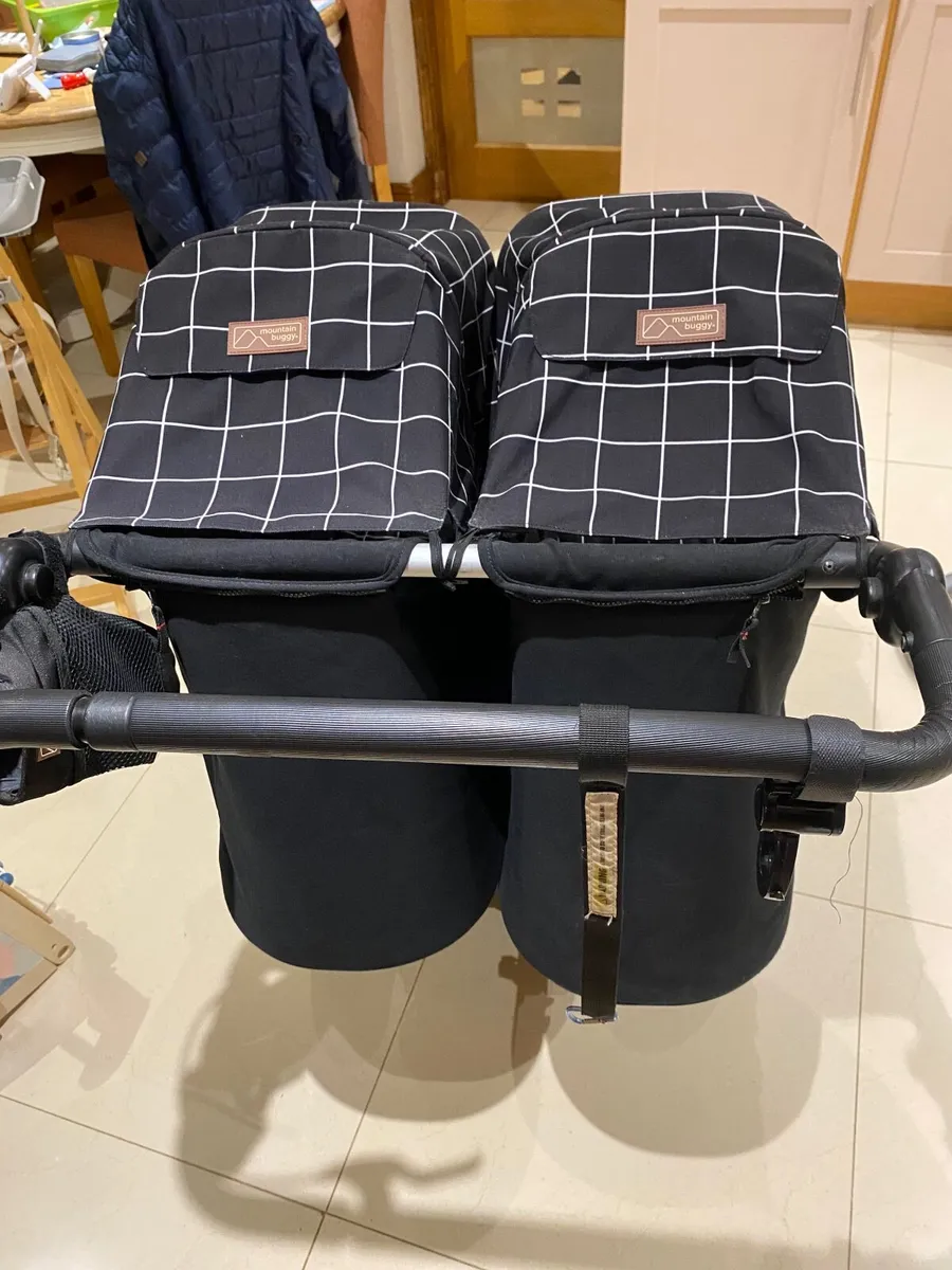 Mountain Buggy Duet - Image 4