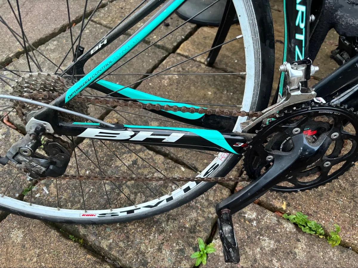 Racing bike BH carbon fibre woman’s racing bike - Image 4