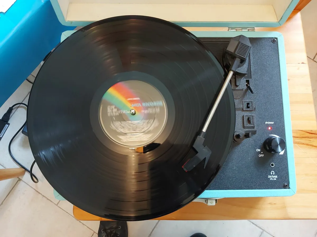 Denver Turntable Record Player in Blue Wooden Case - Image 3
