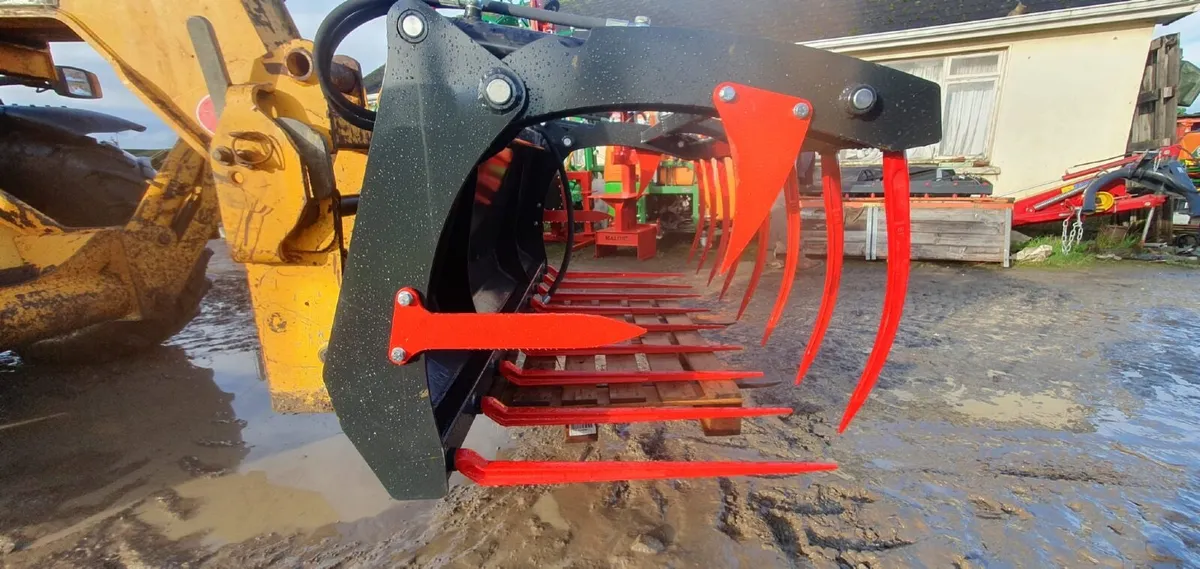 6 foot tine grabs and buckets in stock - Image 3