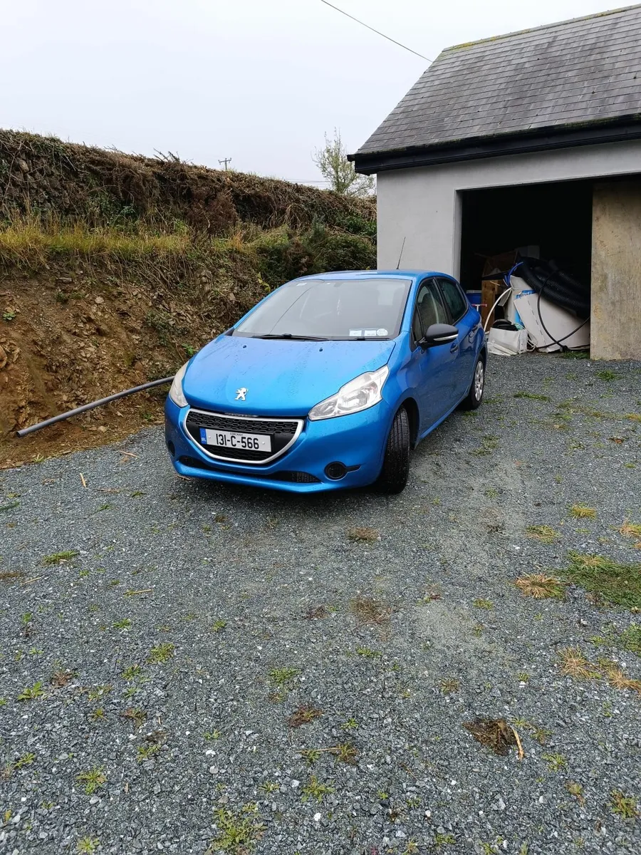 Peugeot 208 2013 - Image 1