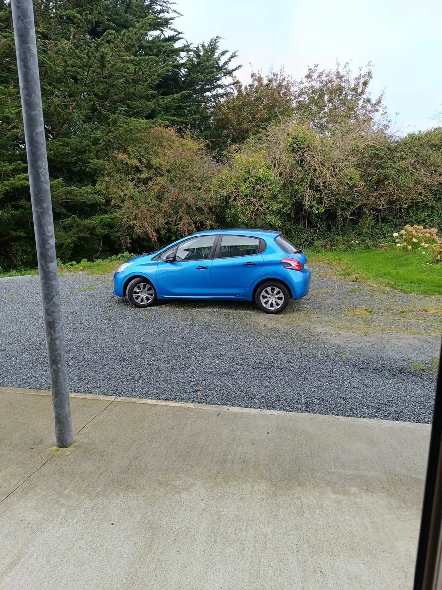 Peugeot 208 2013 - Image 3