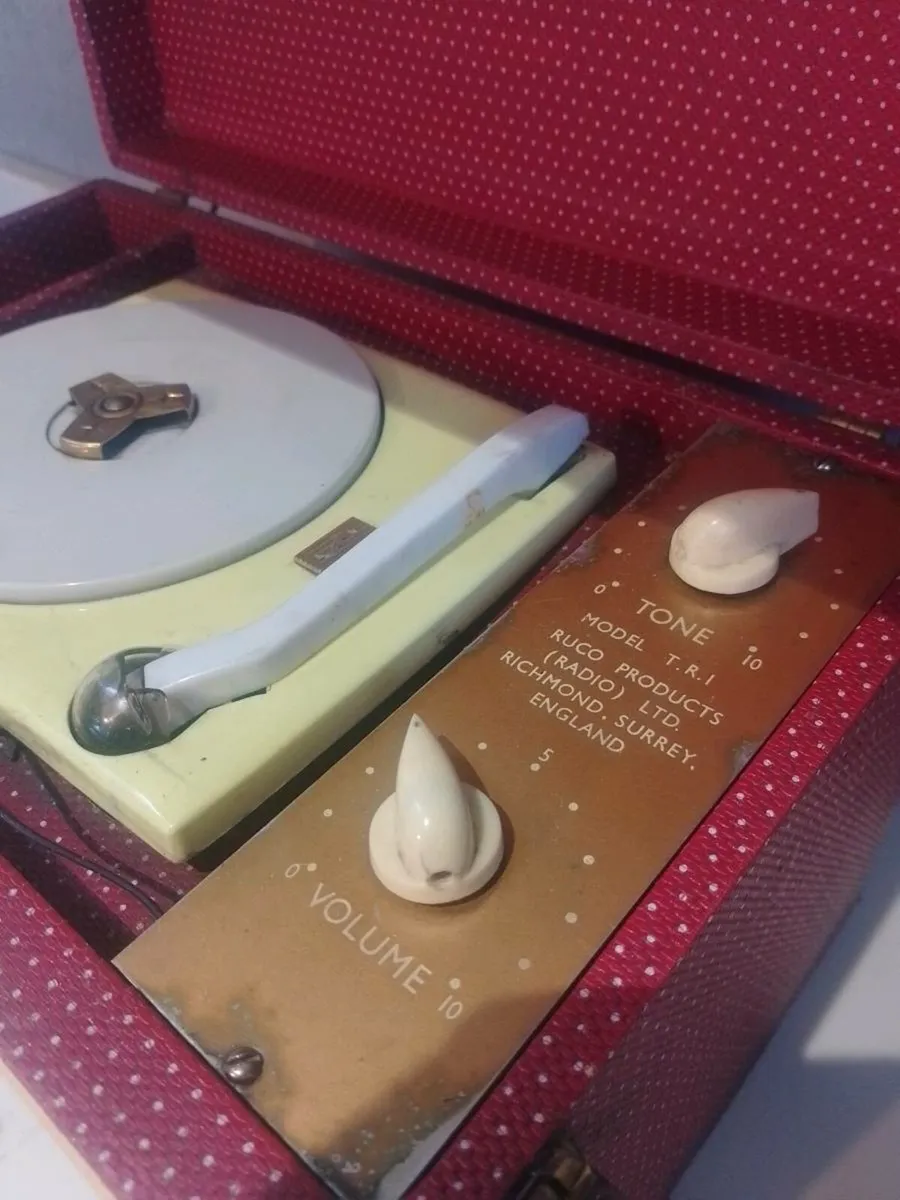 RARE! Ruco 1950 vintage portable record player - Image 4