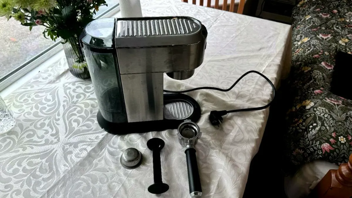 Coffee machine Delonghi Dedica - Image 1