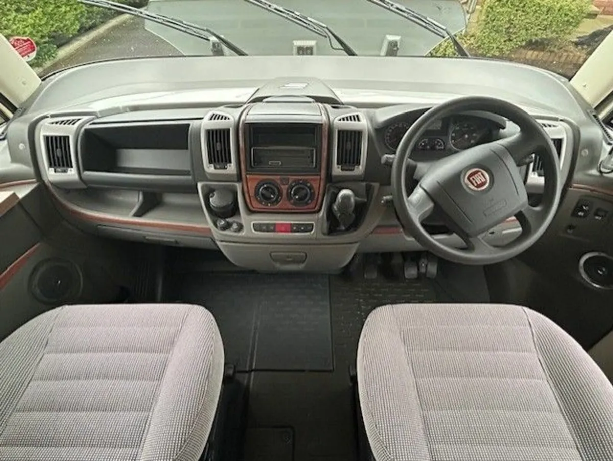 2009 HYMER B654 SL A-CLASS MOTORHOME FOR SALE - Image 4