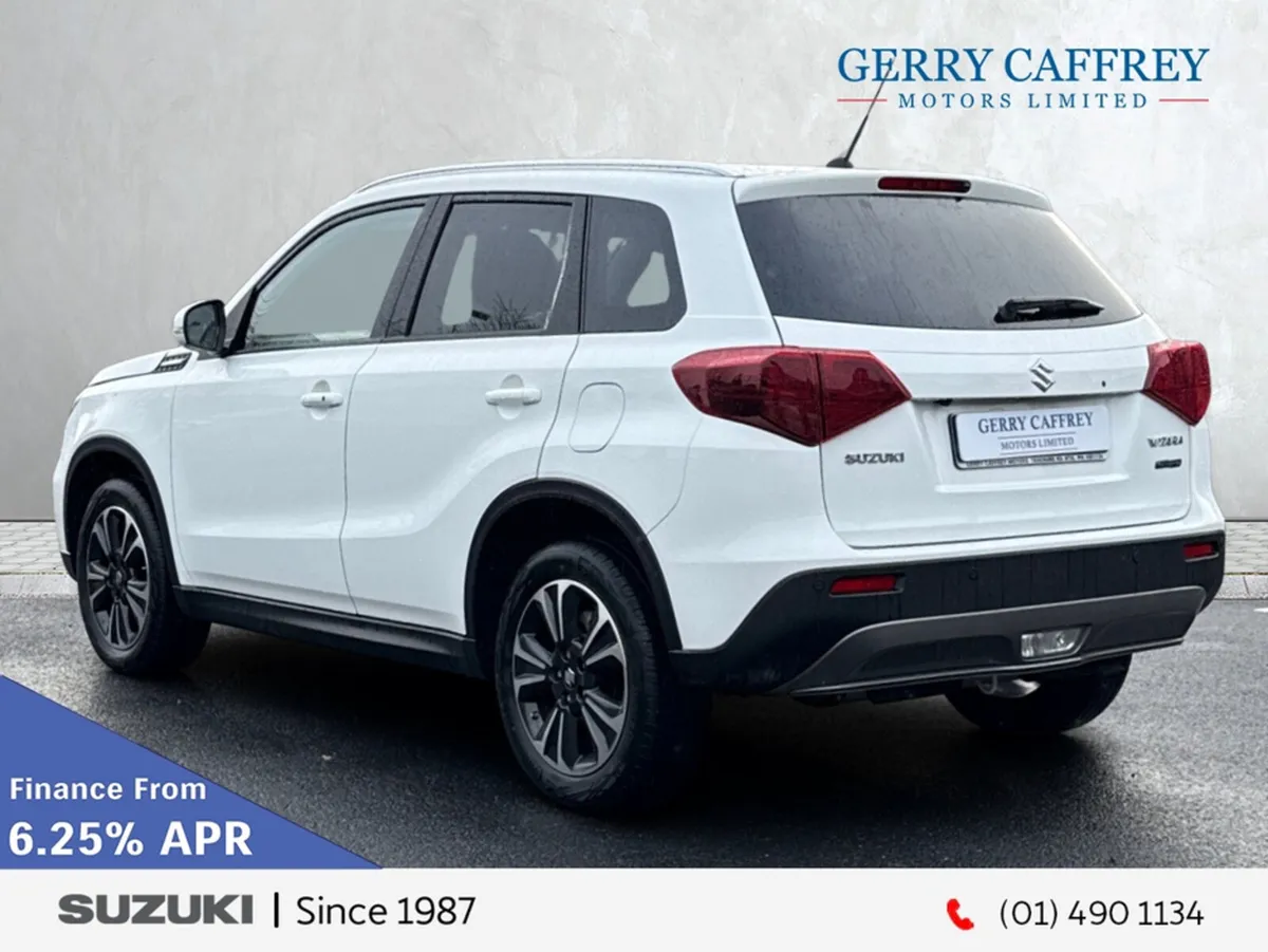 Suzuki Vitara SZ5 1.5 Hybrid Automatic - Image 3