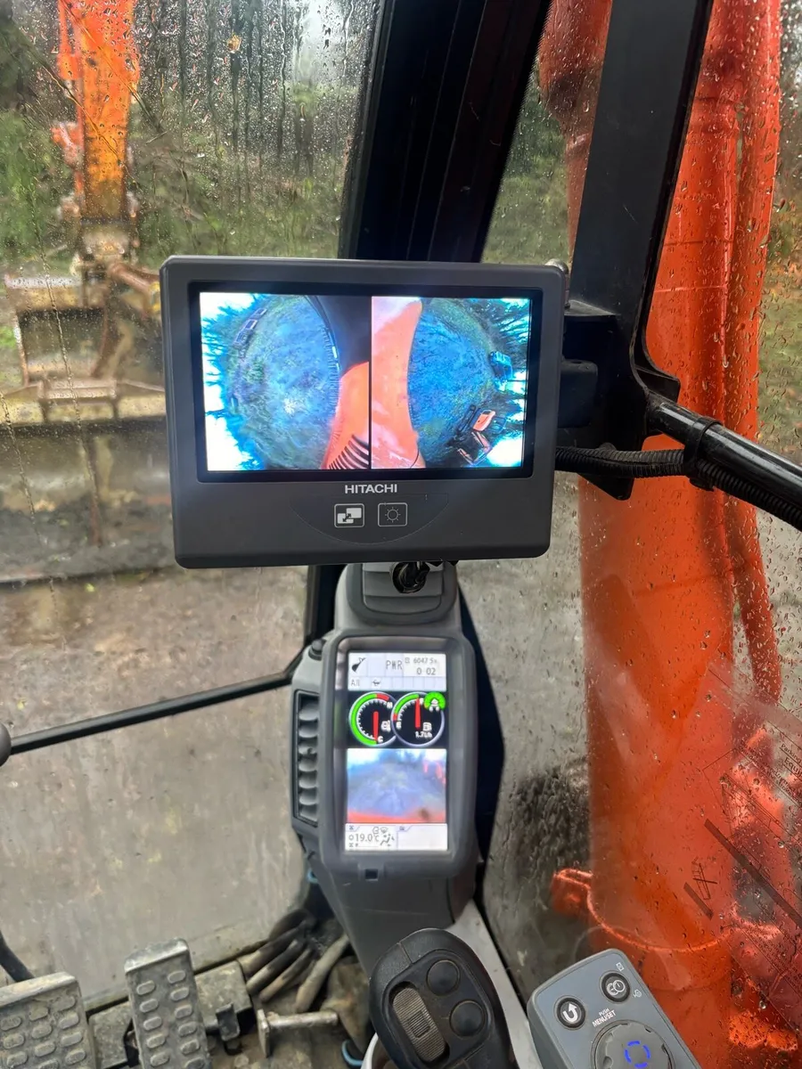 Hitachi 135 - Image 3