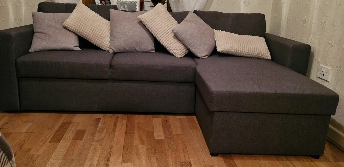 L Shaped Couch sofa bed and srorage - Image 1