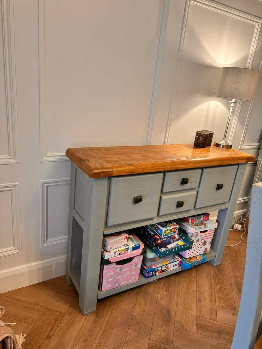 Console Table - Image 1